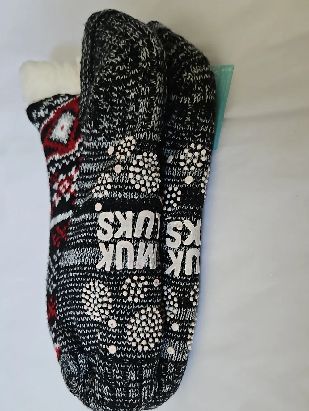 Muk Luks Black, White & Red Knit Sherpa-Lined Cold Weather Cabin Shortie Socks